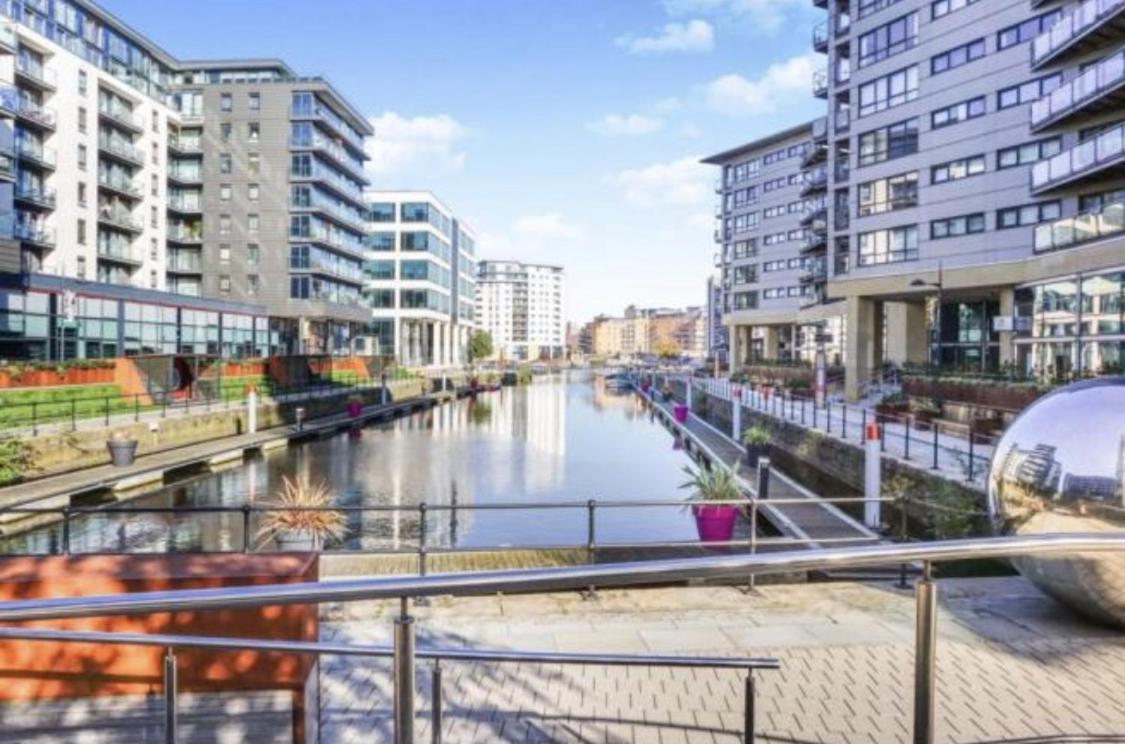 Deluxe River Canal View & Free Secure Parking! Leeds  Bagian luar foto