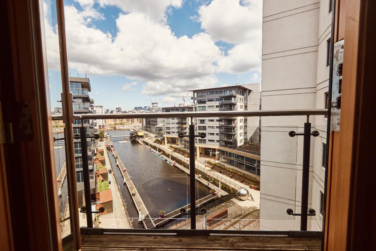 Deluxe River Canal View & Free Secure Parking! Leeds  Bagian luar foto