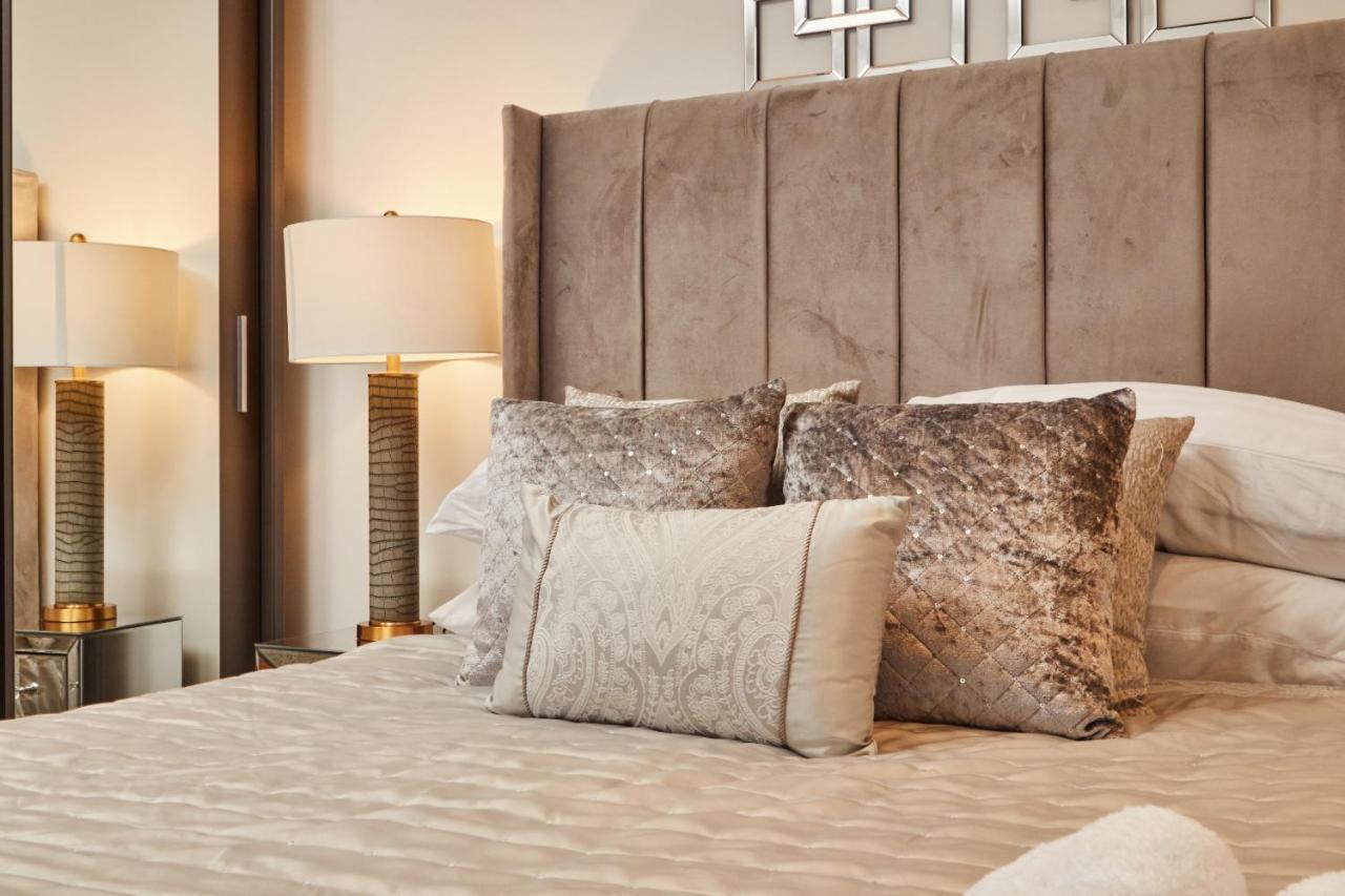 Deluxe River Canal View & Free Secure Parking! Leeds  Bagian luar foto