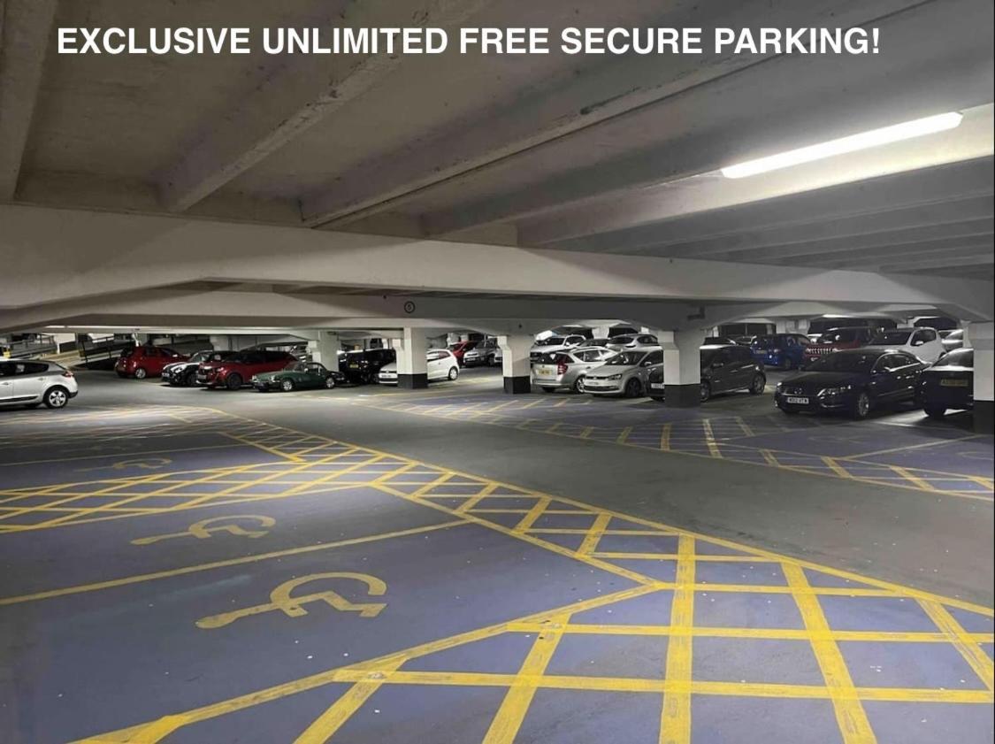 Deluxe River Canal View & Free Secure Parking! Leeds  Bagian luar foto