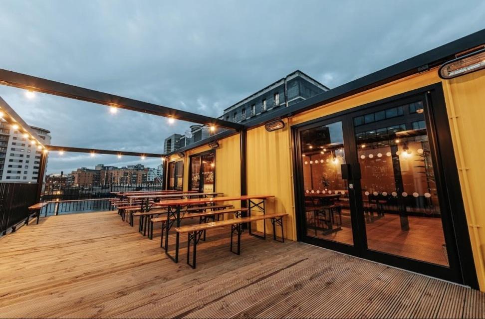 Deluxe River Canal View & Free Secure Parking! Leeds  Bagian luar foto