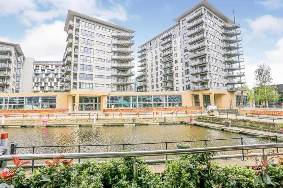 Deluxe River Canal View & Free Secure Parking! Leeds  Bagian luar foto